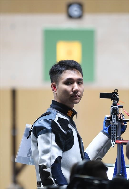 一扫首日丢金阴霾,杨皓然强势问鼎男子10米气步枪