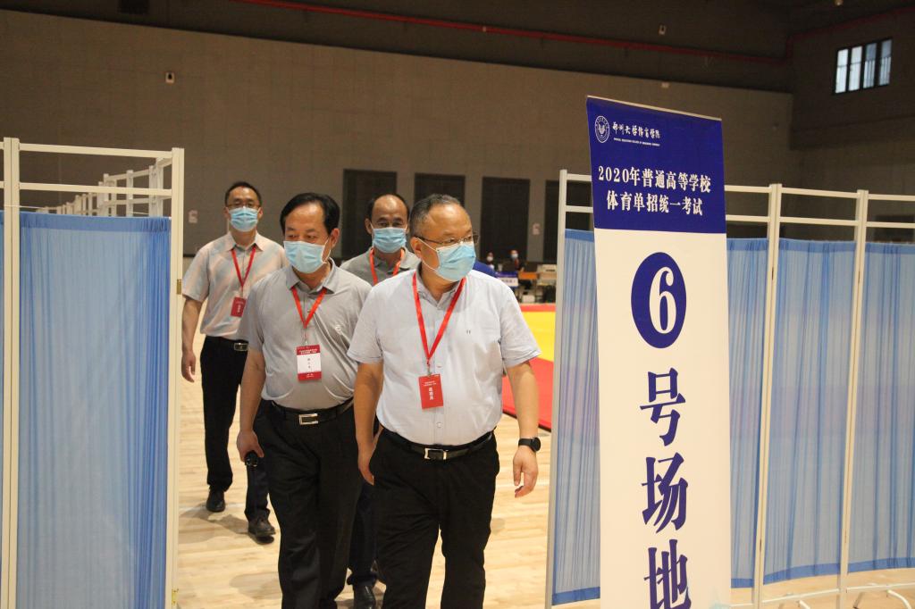 学院党委书记张绍通.jpg